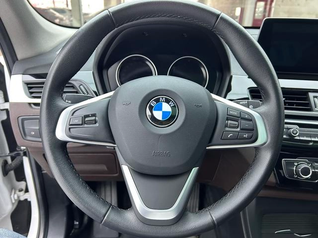 BMW X1 2022 sDrive20Li Fashionable interior photo 8
