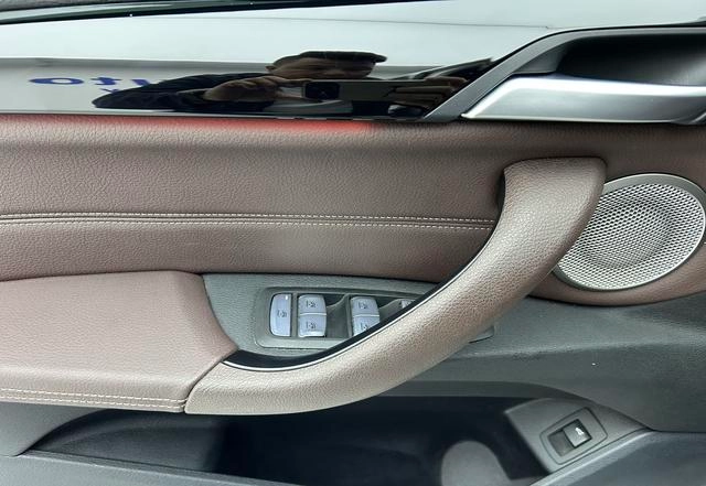 BMW X1 2022 sDrive20Li Fashionable interior photo 10