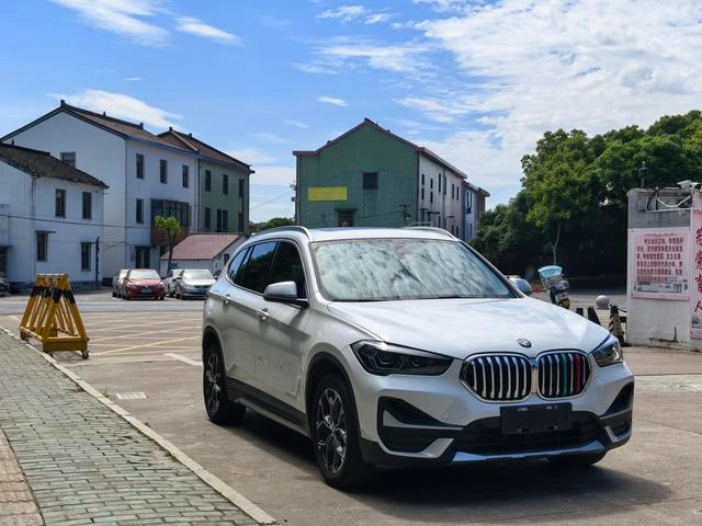 BMW X1 2021 Модификация sDrive20Li Модный тип экстерьер фото 3