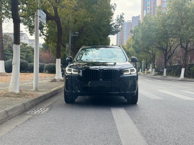BMW X3 2023 xDrive30i Leading Type M Obsidian Night Suit exterior photo 2