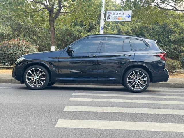 BMW X3 2023 xDrive30i Leading Type M Obsidian Night Suit exterior photo 3