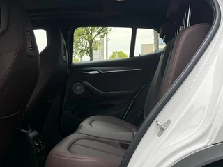 BMW X2 2021 sDrive25i Leading Type M Sports suit interior photo 8