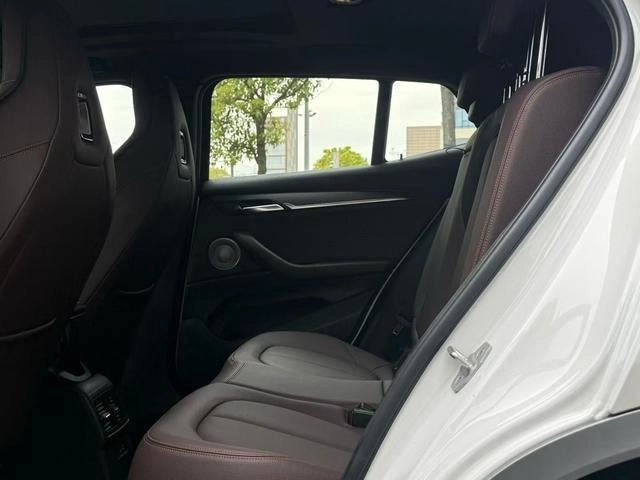 BMW X2 2021 sDrive25i Leading Type M Sports suit interior photo 8