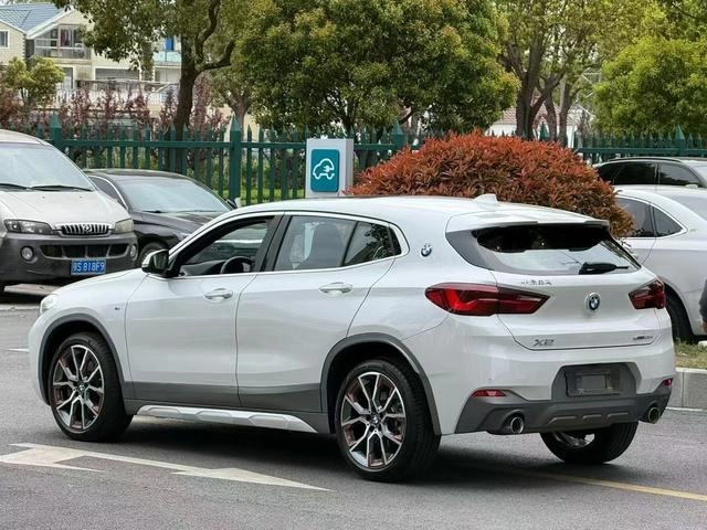 BMW X2 2021 sDrive25i Leading Type M Sports suit interior photo 9