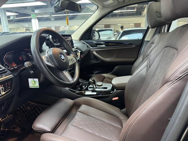 BMW X3 2022 xDrive25i M Conjunto deportivo exterior foto 4