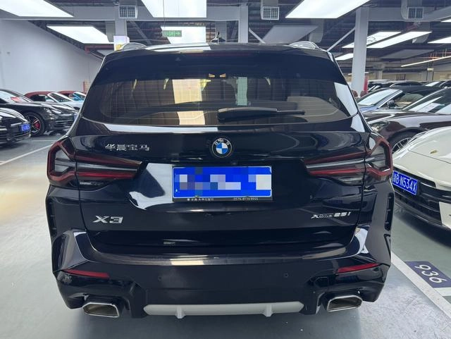 BMW X3 2022 xDrive25i M Conjunto deportivo interior foto 16