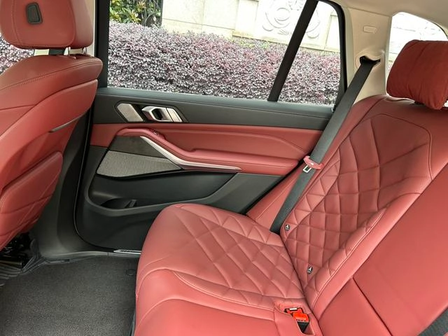 BMW X5 2022 xDrive 30Li Premium Class M Sports suit exterior photo 5