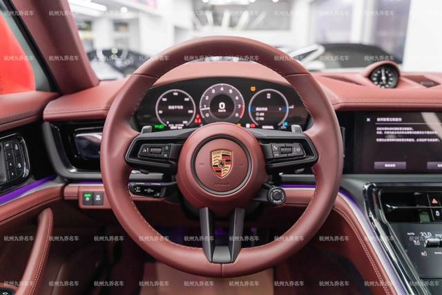 Porsche Panamera 2024 Panamera 2.9T intérieur photo 16