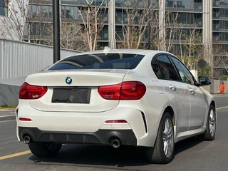 BMW 1 Series 2023 120i M Édition de nuit sportive Yao extérieur photo 5