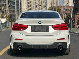 BMW 1 Series 2023 120i M Édition de nuit sportive Yao extérieur photo 6