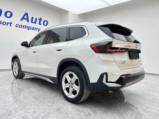 BMW X1 2023 sDrive20Li X Design Suit interior photo 19