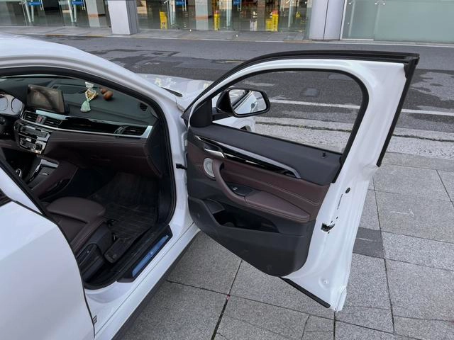 BMW X2 2023 sDrive25i M Édition de nuit sportive Yao intérieur photo 18