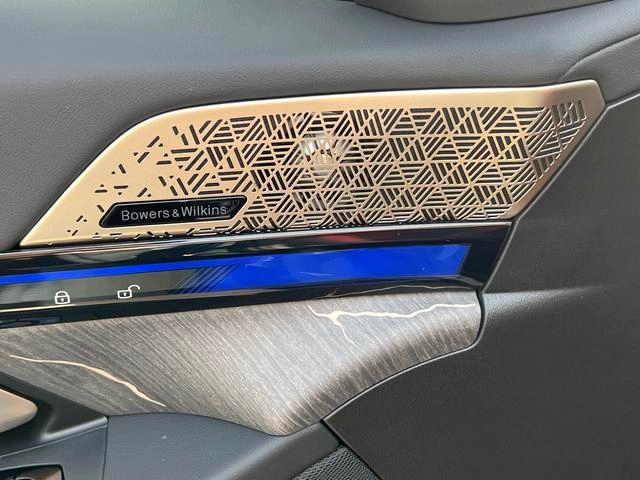 BMW 5 Series 2025 Restyling 530Li Premium Class M Sports suit exterior photo 9