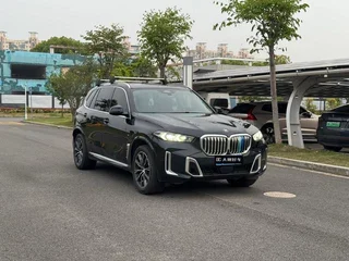 BMW X5 2023 xDrive30Li M Sports suit exterior photo 3