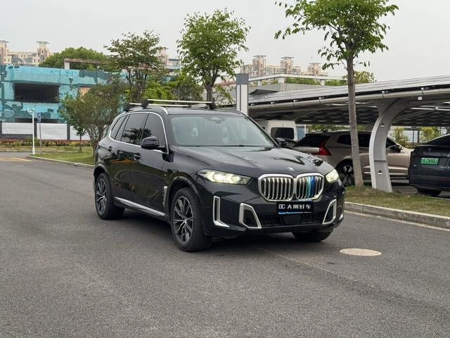 BMW X5 2023 xDrive30Li M Sports suit exterior photo 3