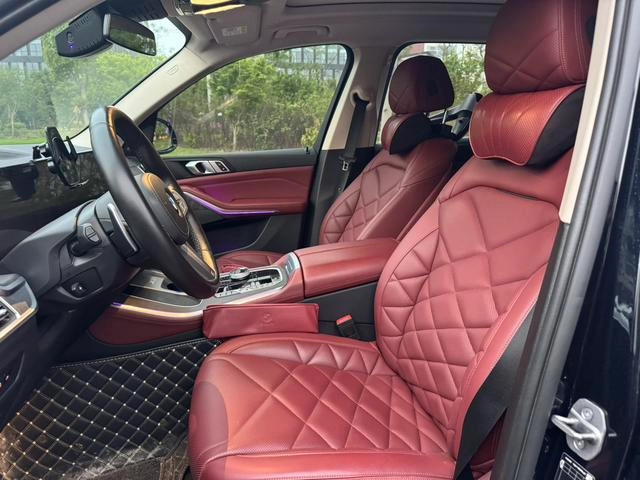 BMW X5 2023 xDrive30Li M Sports suit interior photo 11