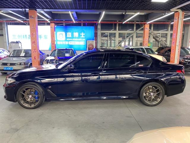 BMW 5 Series 2022 Restyling 525Li M Sports suit exterior photo 8