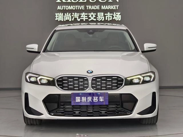 BMW 3 Series 2023 325Li M Sports suit exterior photo 2