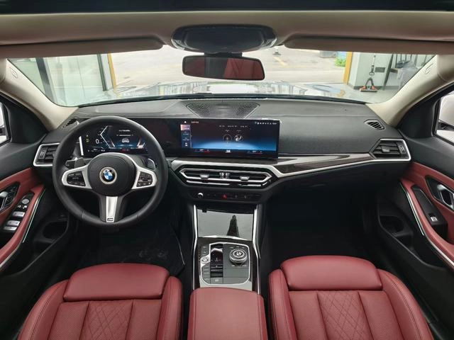 BMW 3 Series 2023 325Li M Sports suit exterior photo 5