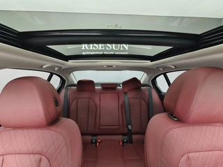 BMW 3 Series 2023 325Li M Sports suit interior photo 6
