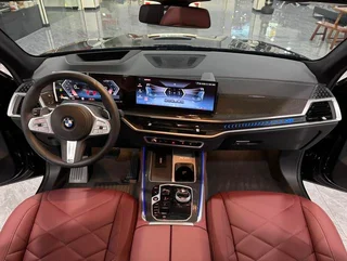 BMW X5 2023 xDrive40Li M Спортивный ночной костюм экстерьер фото 6
