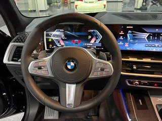 BMW X5 2023 xDrive40Li M Спортивный ночной костюм экстерьер фото 7