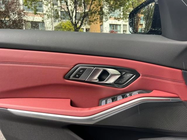 BMW 3 Series 2025 325Li M Conjunto deportivo exterior foto 9
