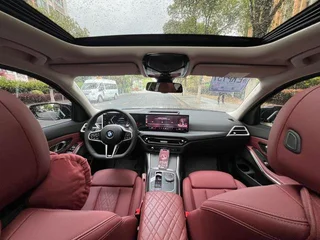 BMW 3 Series 2025 325Li M Conjunto deportivo interior foto 16