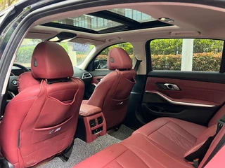 BMW 3 Series 2025 325Li M Conjunto deportivo interior foto 19