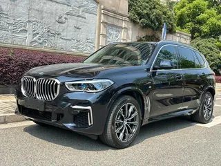BMW X5 2022 xDrive 30Li Type de luxe M Ensemble de sport