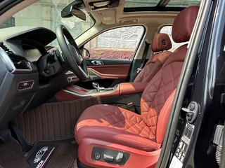 BMW X5 2022 xDrive 30Li Premium Class M Sports suit exterior photo 5