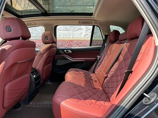 BMW X5 2022 xDrive 30Li Premium Class M Sports suit interior photo 11