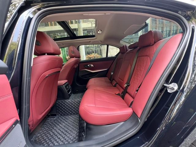 BMW 3 Series 2025 330Li M Sports Night Suit interior photo 8