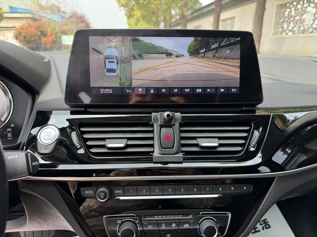 BMW 1 Series 2023 125i M Sports Obsidian Night Edition interior photo 15