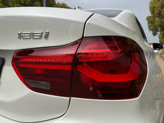 BMW 1 Series 2023 125i M Sports Obsidian Night Edition interior photo 18