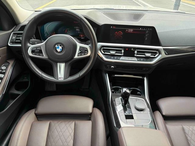 BMW 3 Series 2022 325Li M Conjunto deportivo exterior foto 9 BMW 3 Series 2022 325Li M Conjunto deportivo exterior foto 9