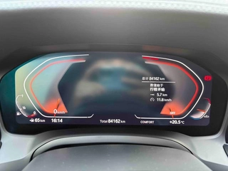 BMW 3 Series 2022 325Li M Conjunto deportivo interior foto 14 BMW 3 Series 2022 325Li M Conjunto deportivo interior foto 14