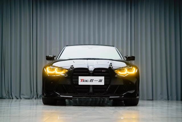 BMW M3 2023 M3 Sedán de cuatro puertas Versión Thunder exterior foto 2