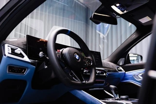 BMW M3 2023 M3 Sedán de cuatro puertas Versión Thunder interior foto 8