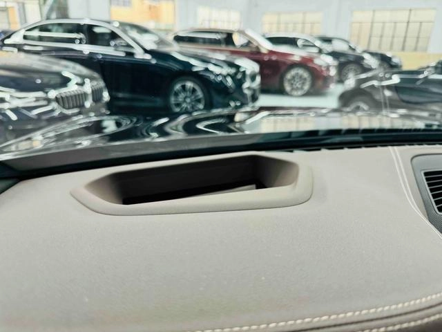 BMW 5 Series 2022 530Li Premium Class M Sports suit exterior photo 6
