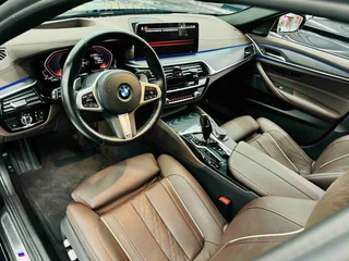 BMW 5 Series 2022 530Li Premium Class M Sports suit interior photo 9