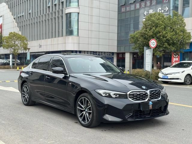 BMW 3 Series 2025 325Li M Sports suit exterior photo 3