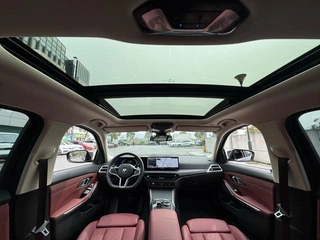 BMW 3 Series 2025 325Li M Sports suit interior photo 9