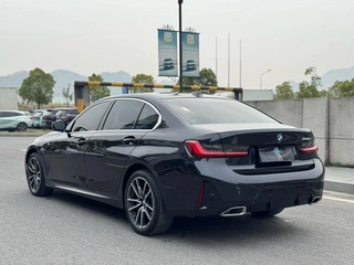 BMW 3 Series 2025 325Li M Sports suit interior photo 14