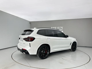 BMW X3 2022 xDrive30i Premium Class M Obsidian Night Suit interior photo 9
