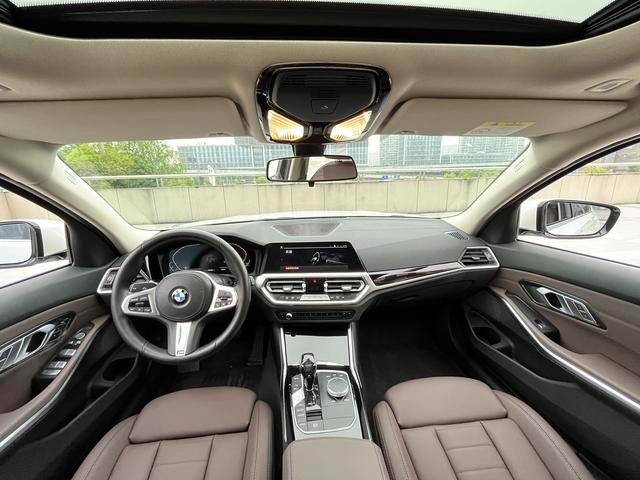 BMW 3 Series 2021 Restyling 320Li M Sports suit interior photo 11