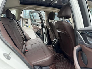 BMW X3 2022 xDrive25i M Sports suit interior photo 8