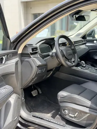 LYNK & CO 01 2021 2.0TD Two-wheel drive model Pro interior photo 18 LYNK & CO 01 2021 2.0TD Two-wheel drive model Pro interior photo 18