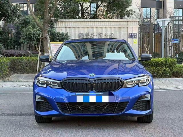 BMW 3 Series 2022 325Li M Sports suit exterior photo 3