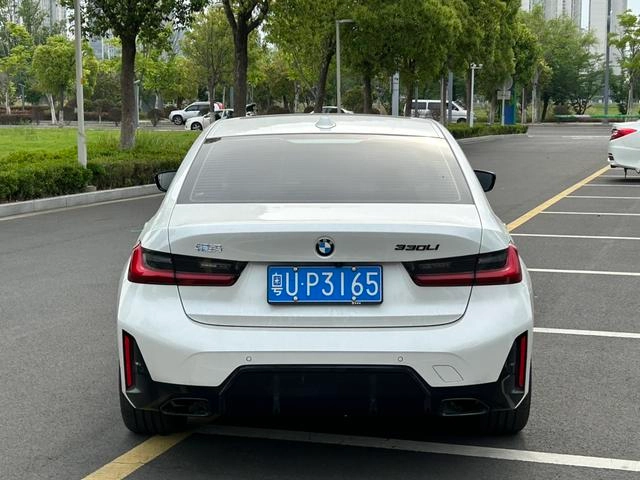 BMW 3 Series 2025 330Li M Sports Night Suit exterior photo 5